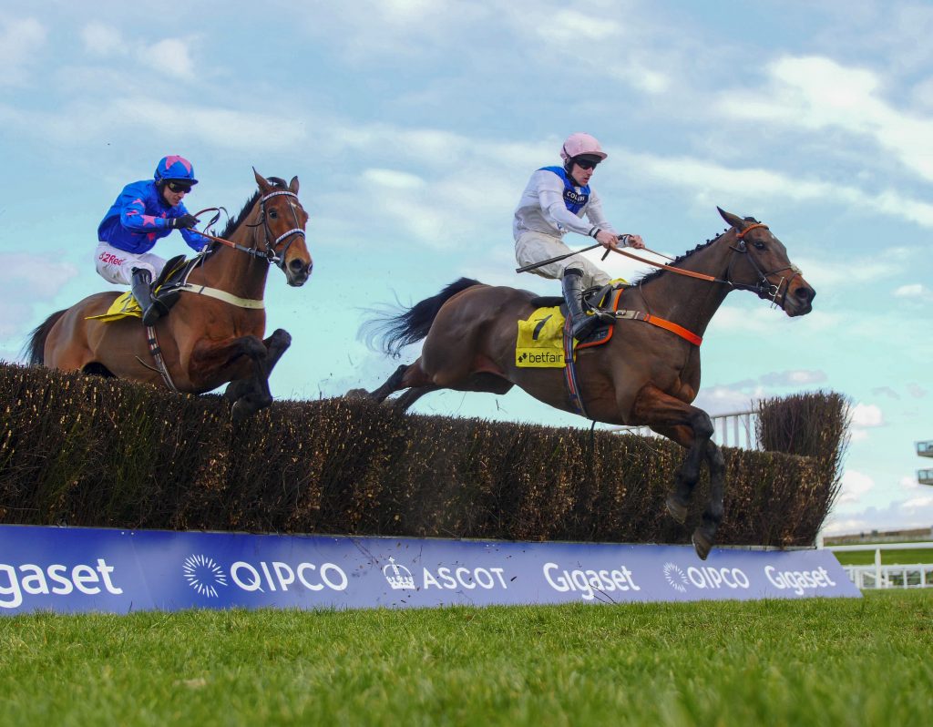 Waiting Patiently winning the Ascot Chase