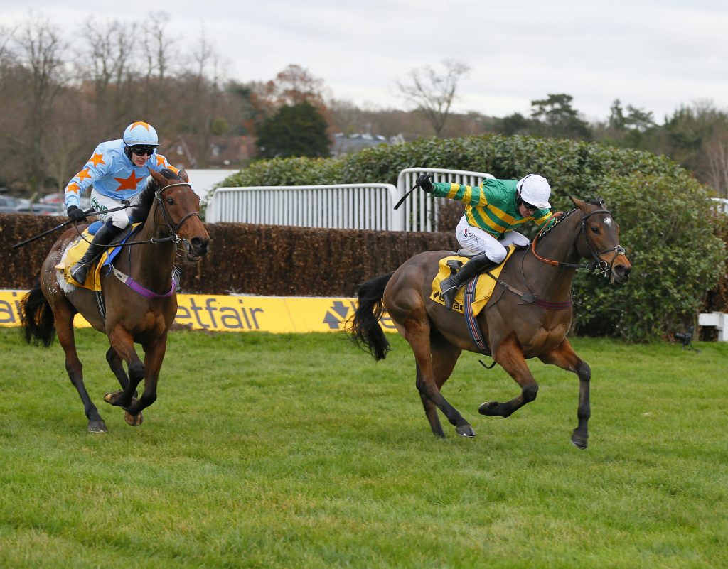 Defi Du Seuil wins the Tingle Creek under Barry Geraghty