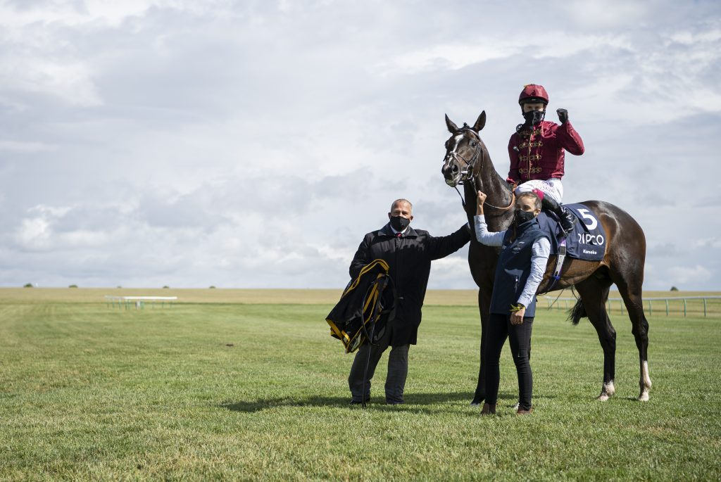 Kameko wins the 2000 Guineas
